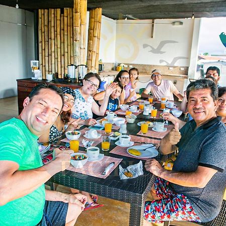Hostal Costa Del Pacifico ปูแอร์โตอาโยรา ภายนอก รูปภาพ