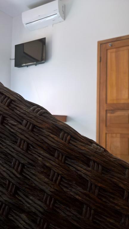 Hostal Costa Del Pacifico ปูแอร์โตอาโยรา ภายนอก รูปภาพ