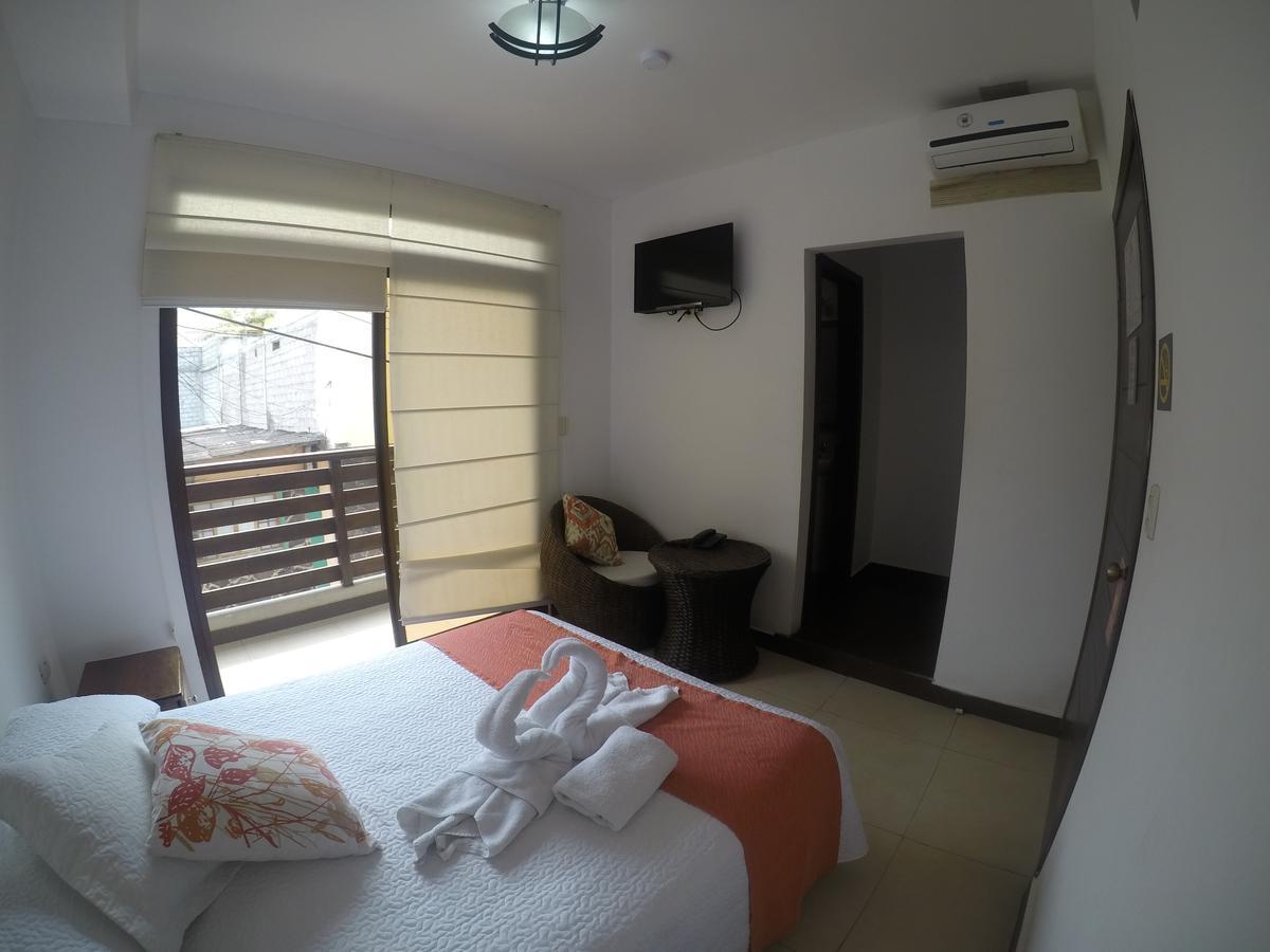 Hostal Costa Del Pacifico ปูแอร์โตอาโยรา ภายนอก รูปภาพ