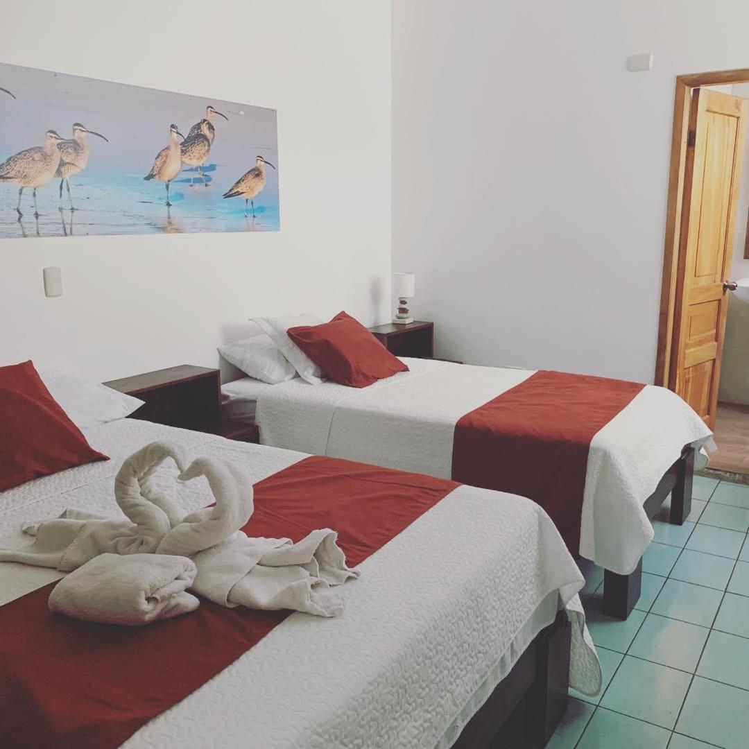 Hostal Costa Del Pacifico ปูแอร์โตอาโยรา ภายนอก รูปภาพ