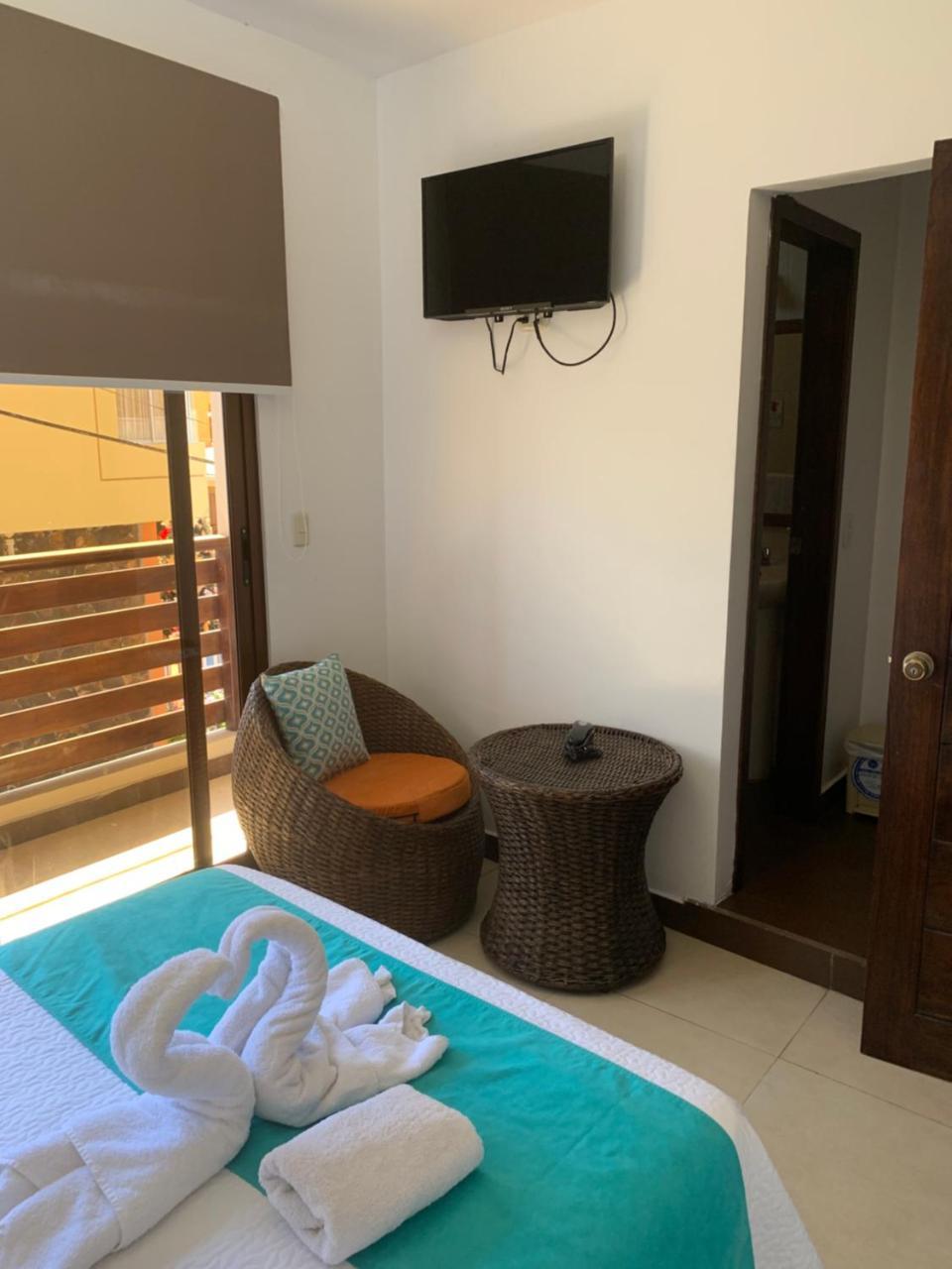 Hostal Costa Del Pacifico ปูแอร์โตอาโยรา ภายนอก รูปภาพ